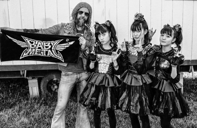 Rob Zombieがbabymetalを守る 海外の反応 Babymetalize