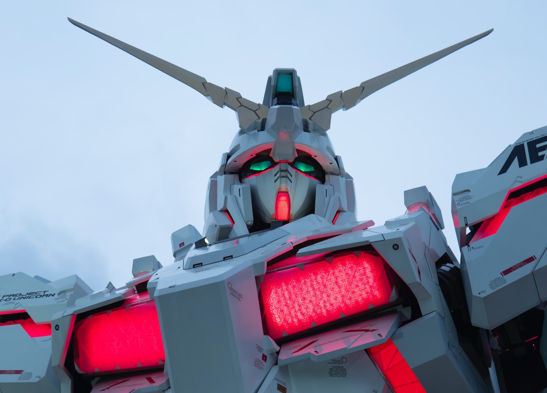 純金製ガンダムが発売 なんとお値段は2640万円 海外の反応 Babymetalize